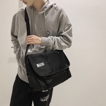 。男士斜挎包大容量韩版休闲行李袋防水旅行包ins女包单肩包男潮