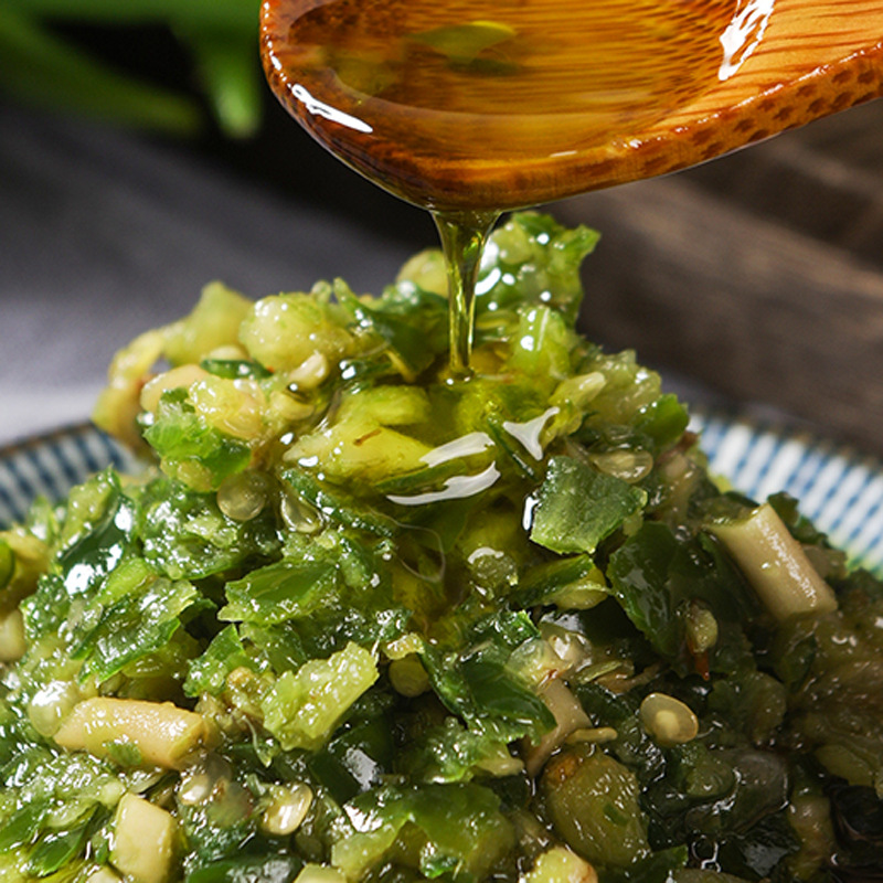 擂辣椒皮蛋擂椒烧椒蒜蓉抖辣椒酱瓶罐装青椒拌饭酱即食鲜椒下饭菜