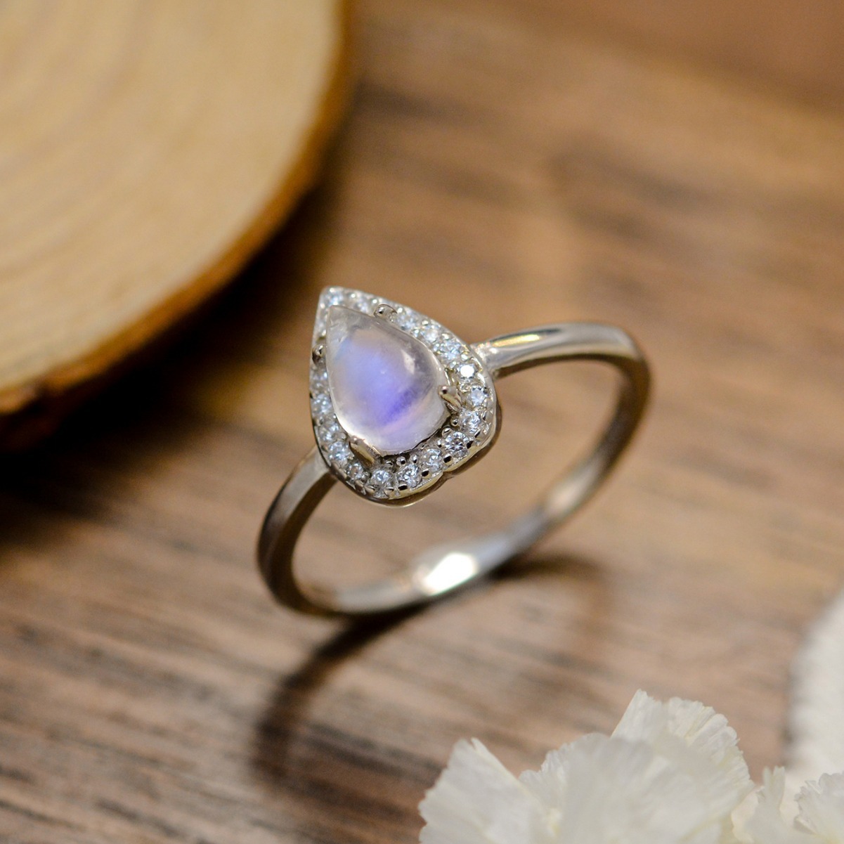 热卖跨境爆款925纯银天然月光石戒指亚马逊轻奢复古宝石镶钻指环