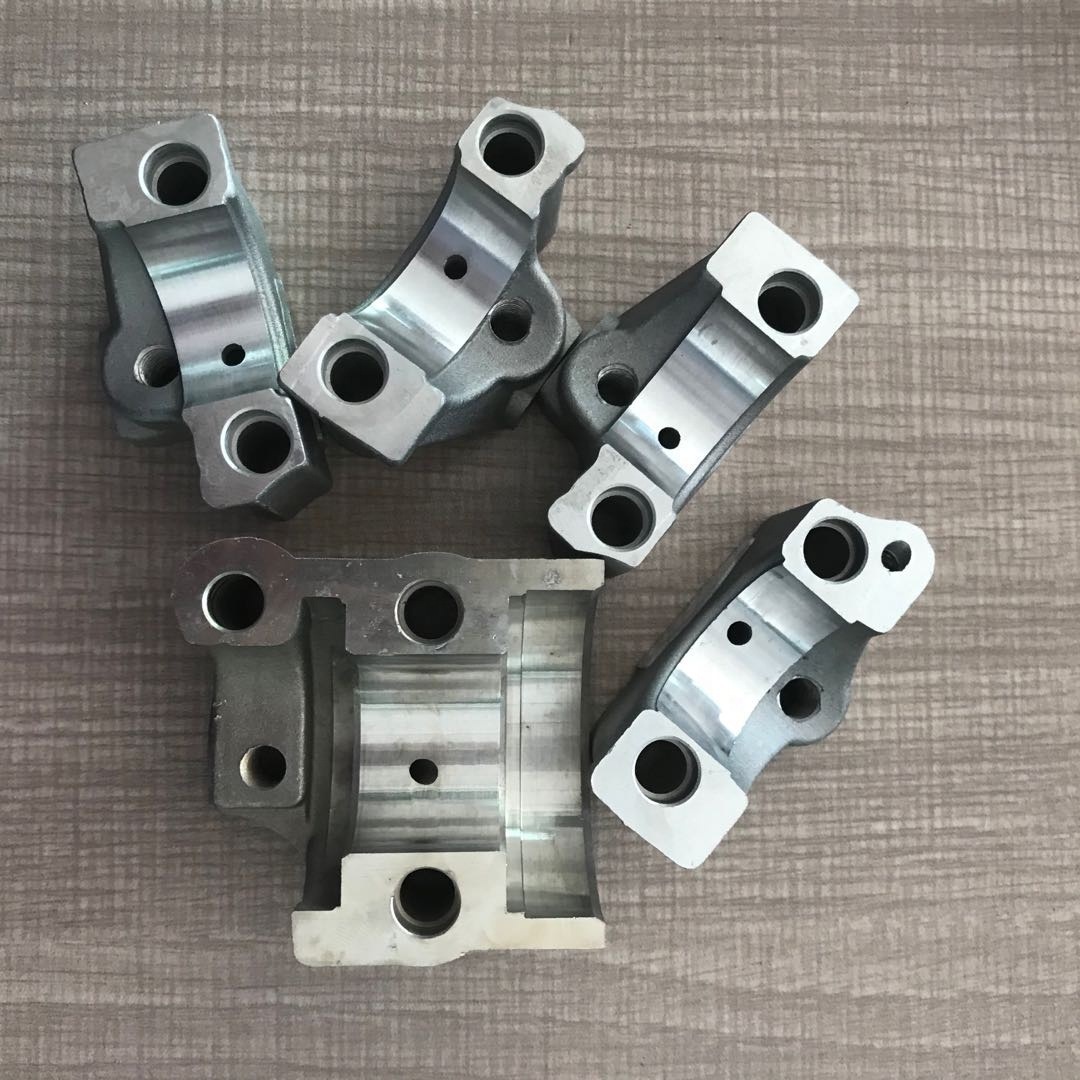 4d56 l200 k74的汽车零件发动机凸轮轴盖2000-2015 md075404-阿里巴巴