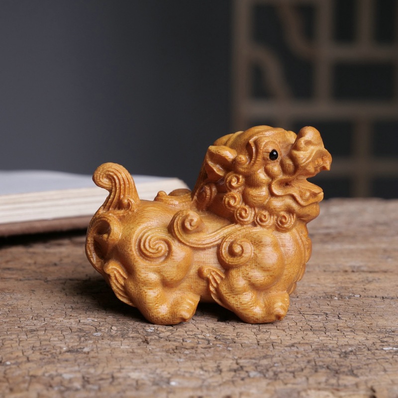 南美黄杨雕貔貅文玩木质品手把件居家办公室招财进宝装饰品摆件