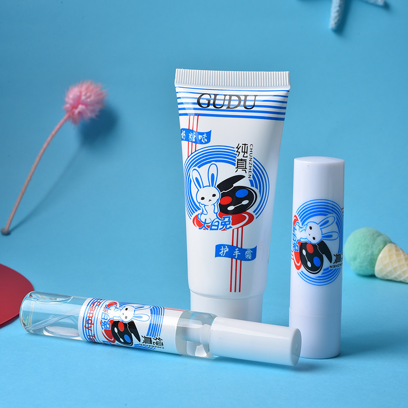 Internet Celebrity Classic Nostalgic Little Bunny Gift Box Three-Piece Set Hand Cream Perfume Lip Balm Nourishing Moisturizing Milk Flavor