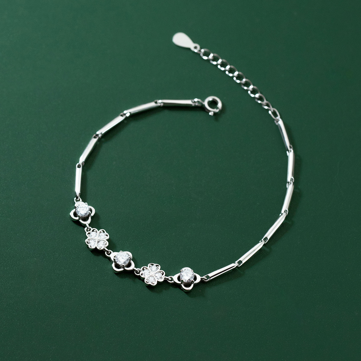 诗为s925银韩版女四瓣花简约镶钻手链夏季小清新气质手饰s5200