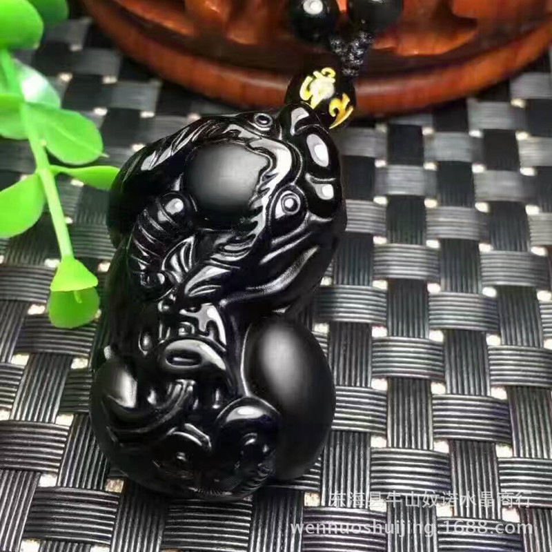 妏诺批发天然材质黑曜石两钱福气貔貅吊坠背两钱貔貅大歪头公母款