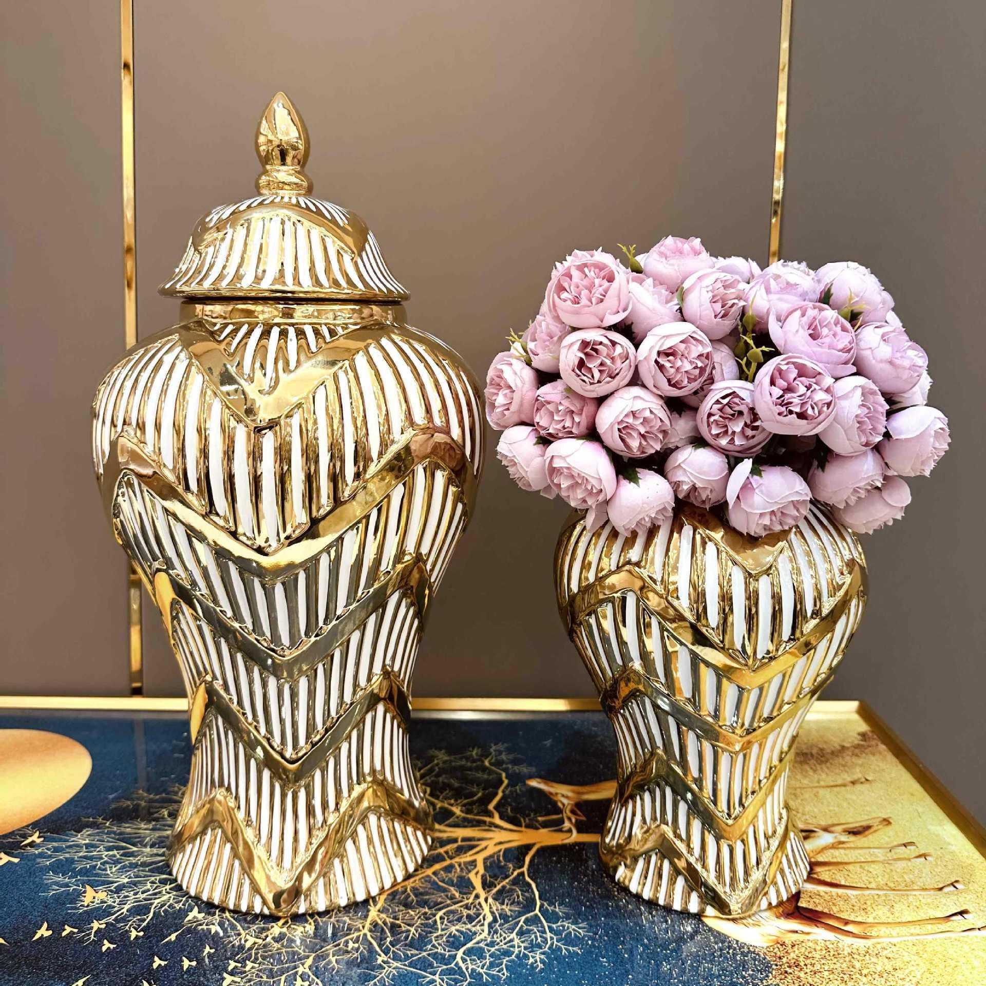 Factory Direct European-Style Electroplated Gold Ceramic Hat-Covered Jar Vase Light Luxury Crafts Model Room Soft Decoration Ornaments