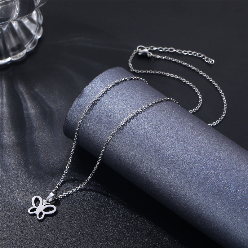 Stainless Steel Ornament O-Ring Chain Butterfly Necklace Europe and America Cross Border Ornament Women's Clavicle Chain Factory Wholesale