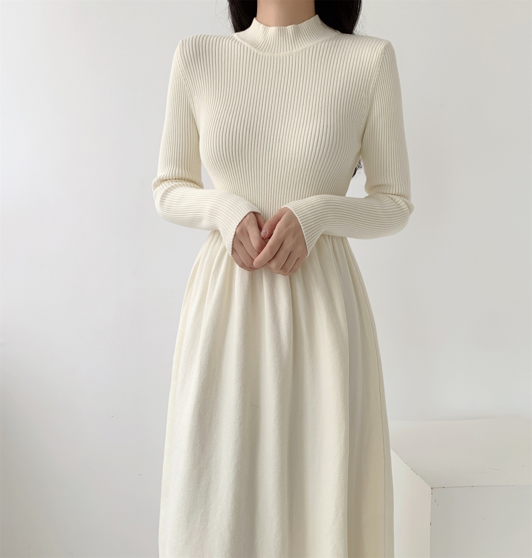 秋冬季法式温柔针织连衣裙女装2024新款小个子内搭打底毛衣长裙子