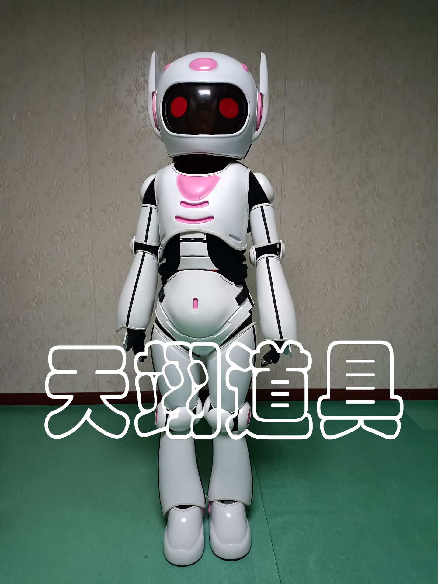 定可穿戴影视道具服装机器人铠甲网红人偶星际小美动漫角色扮演服
