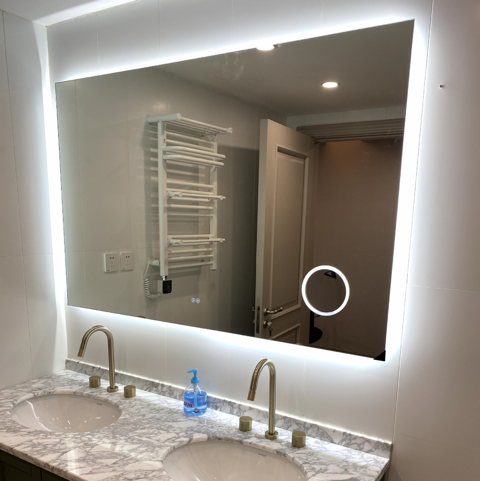 led背光智能浴室镜电子防雾镜化妆镜3倍放大镜酒店卫生间带灯镜