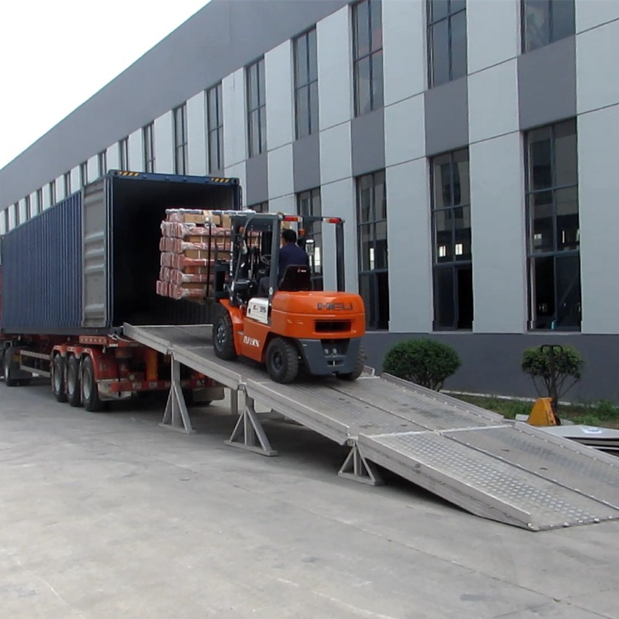 登车桥 挖机叉车坡道 调整设备 铝跳板 桥梯铝合金铲车坡道上车