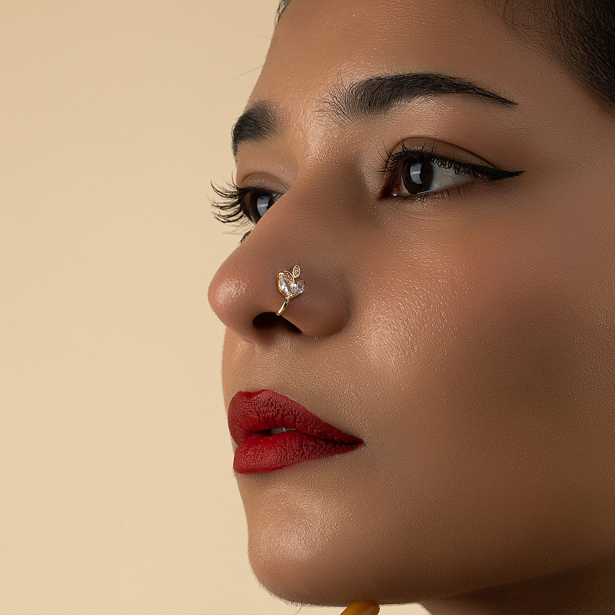 新款铜镶锆石无孔穿刺树叶造型夹式鼻环欧美流行假鼻环外贸饰品