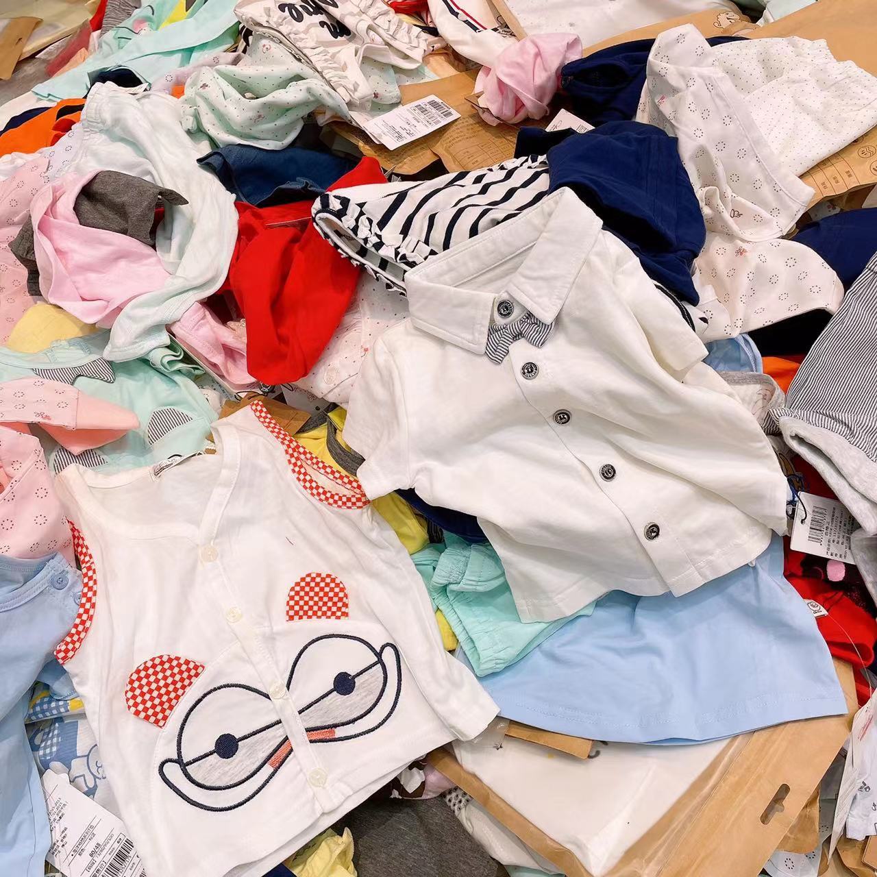 婴幼儿品牌童装夏款尾货越也孤品样衣杂款包走份直播地摊引流爆款