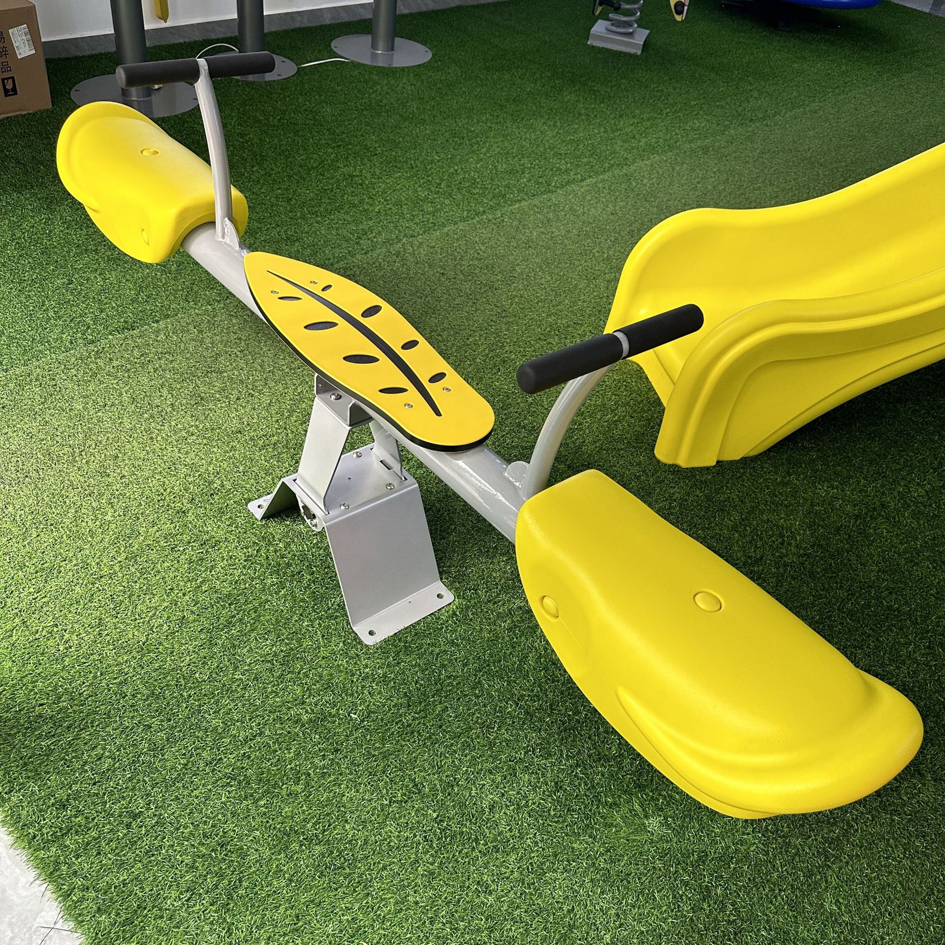 小区广场游乐场双人人跷跷板大型室内户外飞蝶旋转幼儿园-阿里巴巴