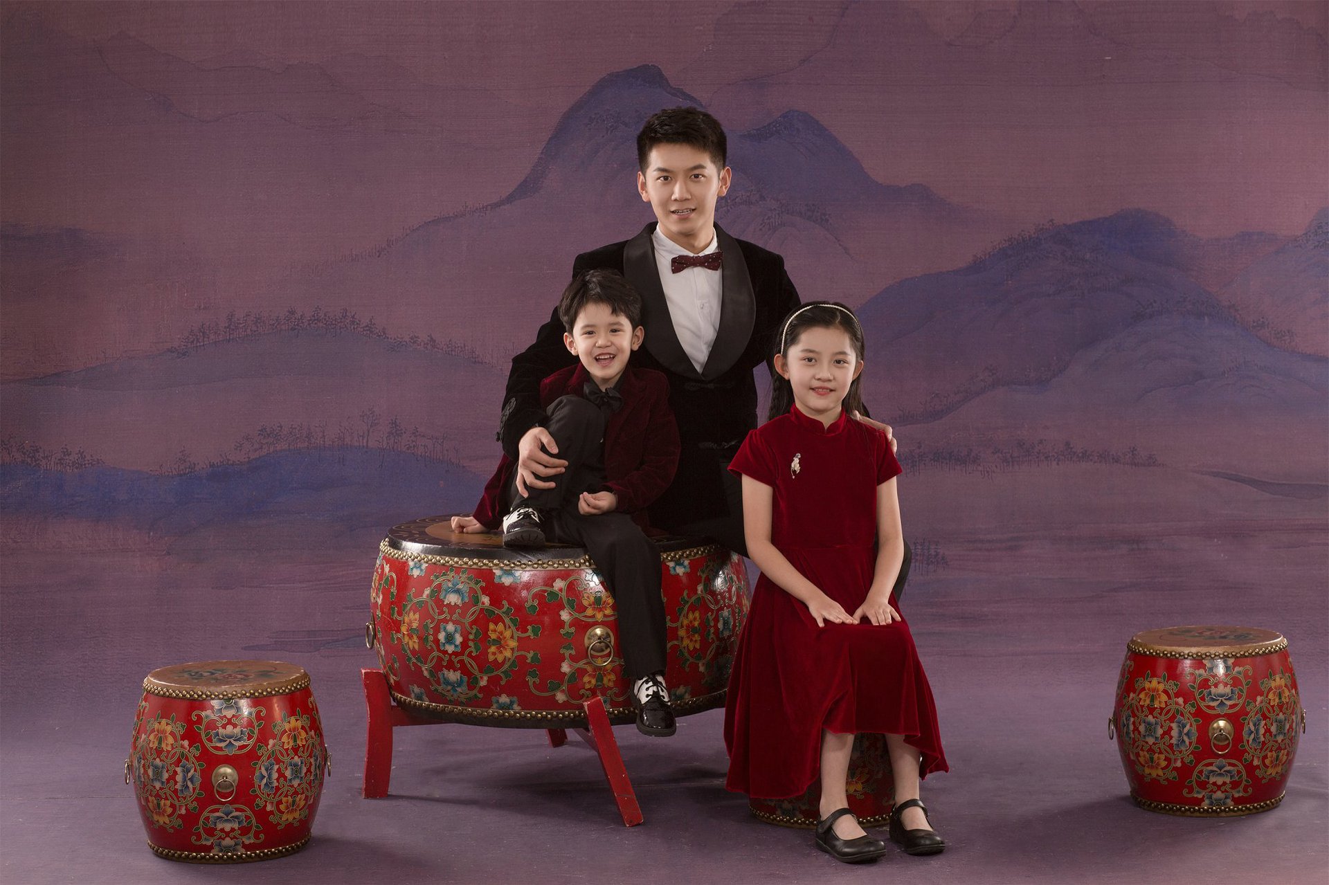 全家福摄影服装影楼主题2021新款一家六口拍照复古亲子装礼服