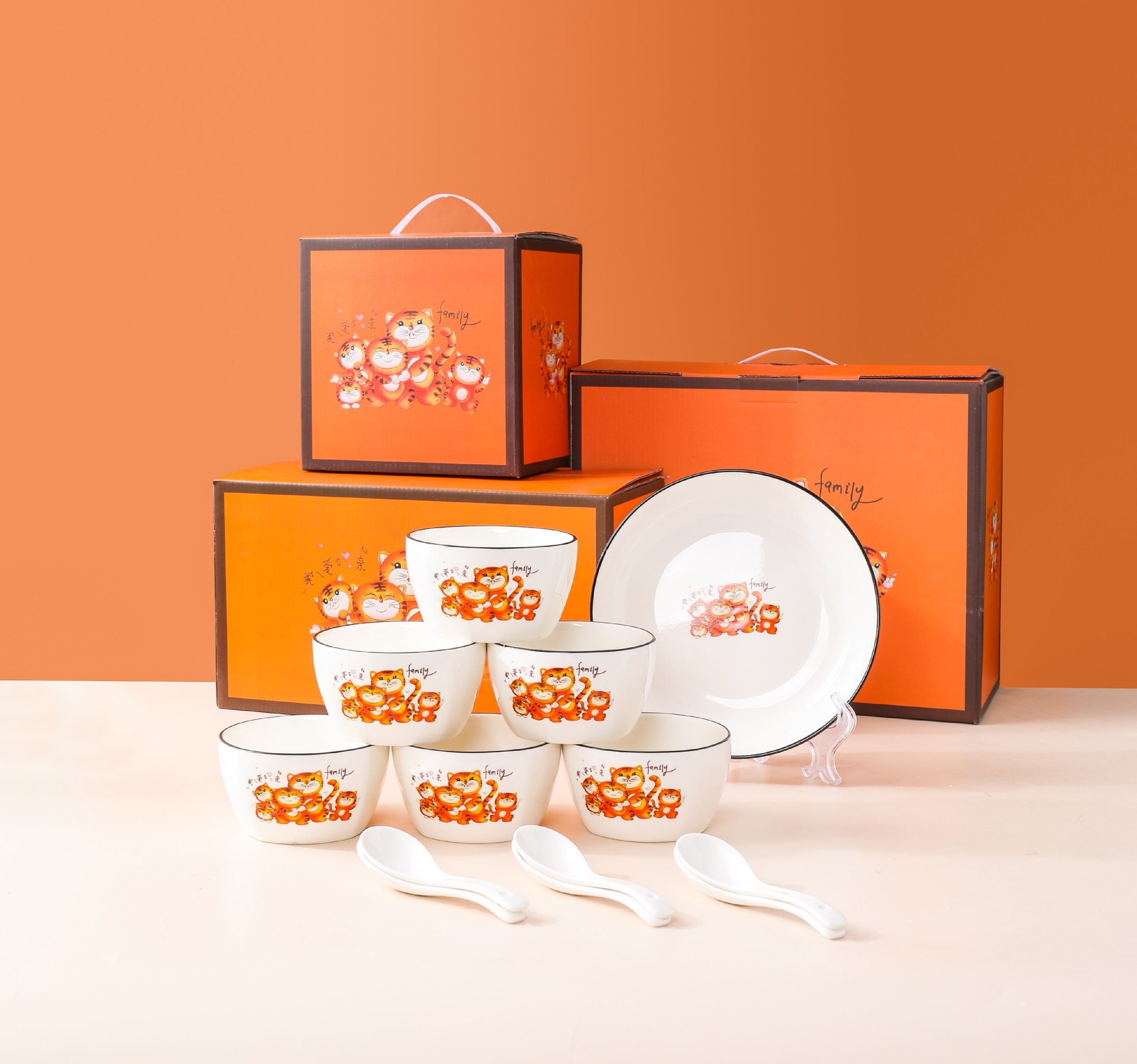 青花瓷碗餐具套装陶瓷碗具萌虎新年开业礼品陶瓷碗筷礼盒可加logo