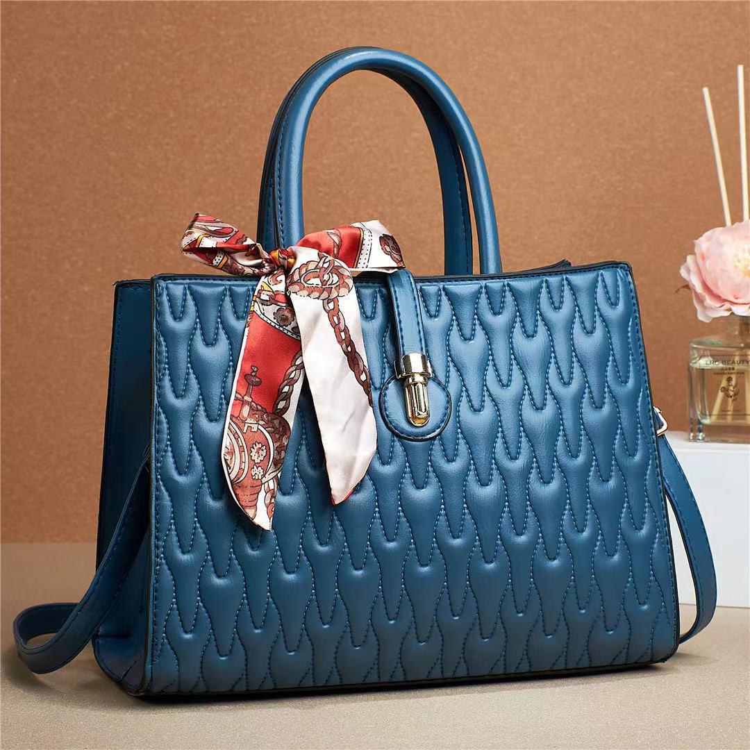 Foreign Trade Wholesale Women's Bags New Versatile Chain Bag Large Capacity Shoulder Handbag for Women