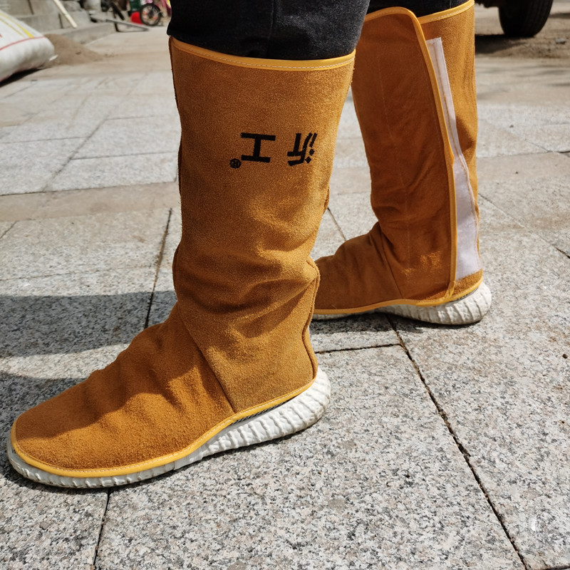 电焊护脚套牛皮防烫焊工护脚套护腿脚盖皮防飞溅耐用隔热焊接鞋套