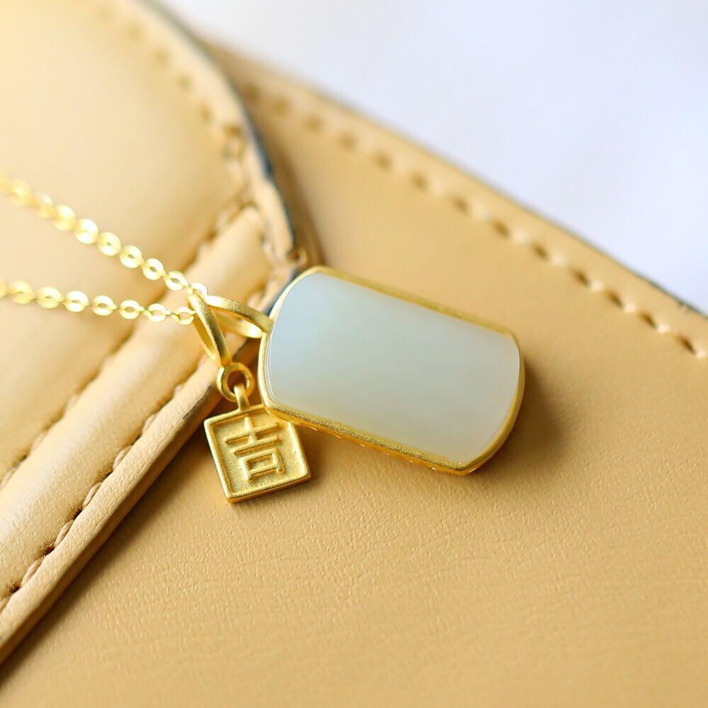 仿和田玉无事牌吊坠镀金色镶嵌男女款情侣款吉字挂件个性时尚礼物