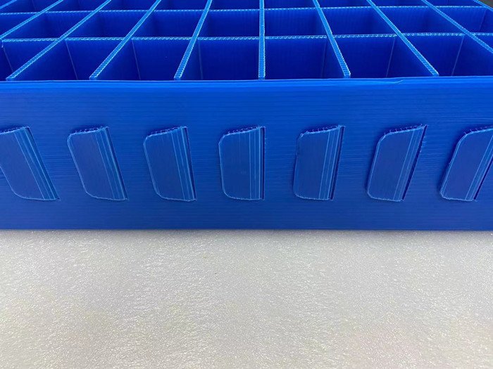 pp塑料隔板刀卡 中空板格挡板 防静电刀卡 塑料中空板分隔板定制
