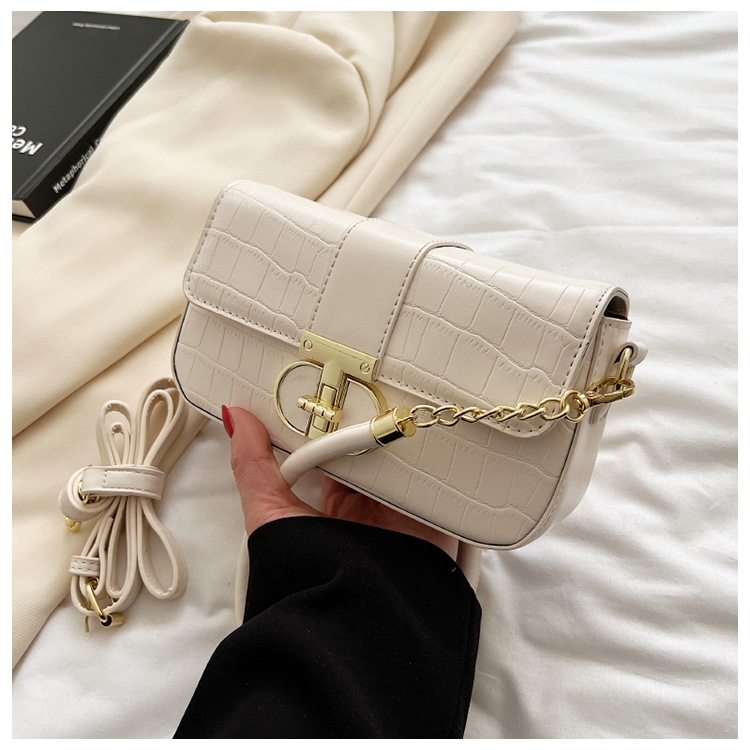 High Sense Classy Small Bag Female 2023 Spring and Summer New All-Matching Western Style Messenger Bag Shoulder Fashion Underarm Bag