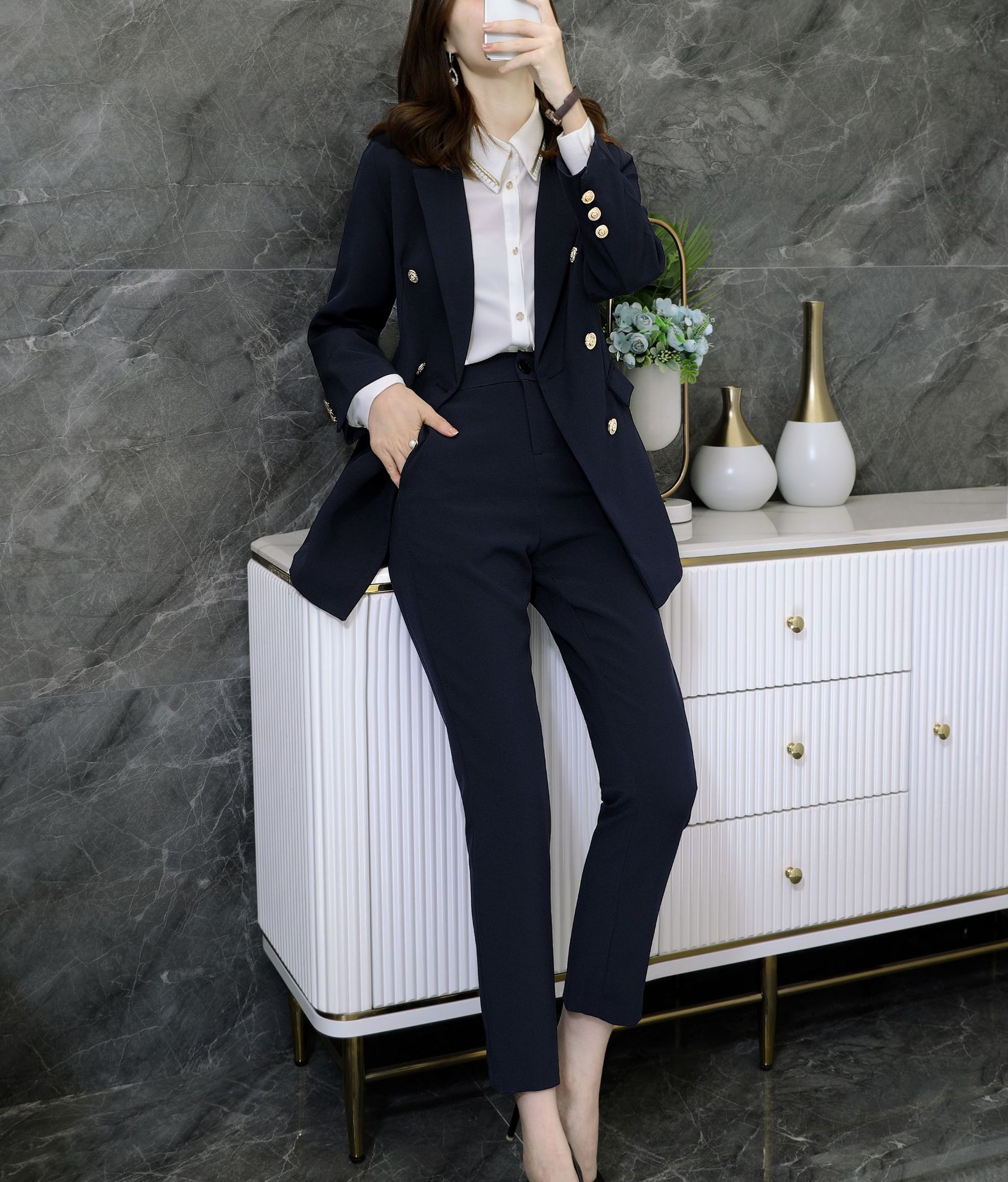 2020新款200斤胖mm加肥大码韩版宽松显瘦面试职业藏青西装套装女