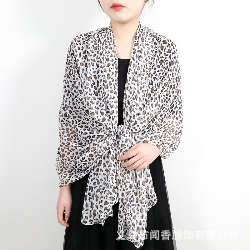 Spring Hot-Selling New Arrival Leopard Pattern European and American Style Chiffon Scarf Ladies Travel Versatile Sunscreen Beach Towel Shawl