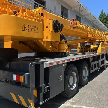 徐工25吨汽车吊热卖优惠出口小型起重机