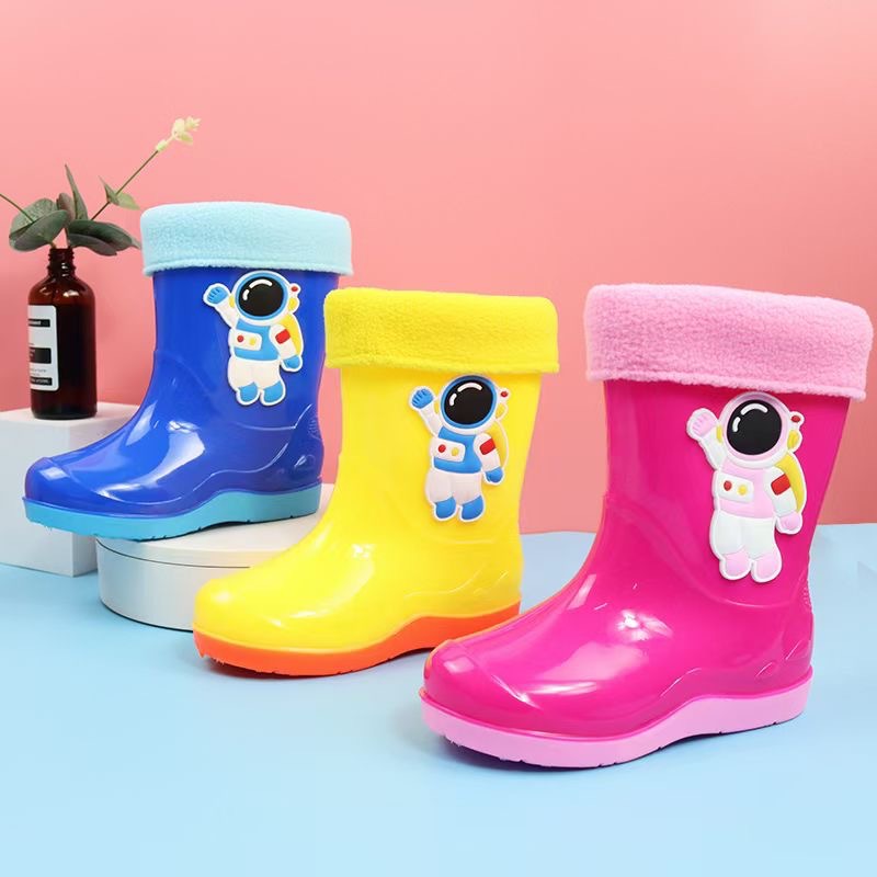 Children's Rain Boots Rain Boots New Cute Cartoon Spaceman Middle and Big Children Cotton-Padded Warm-Keeping Rain Shoes Non-Slip Boys and Girls Shoes