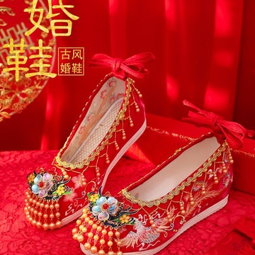 春秋新款流苏女古风绣花鞋红色新娘秀禾婚鞋中式内增高复古汉服鞋