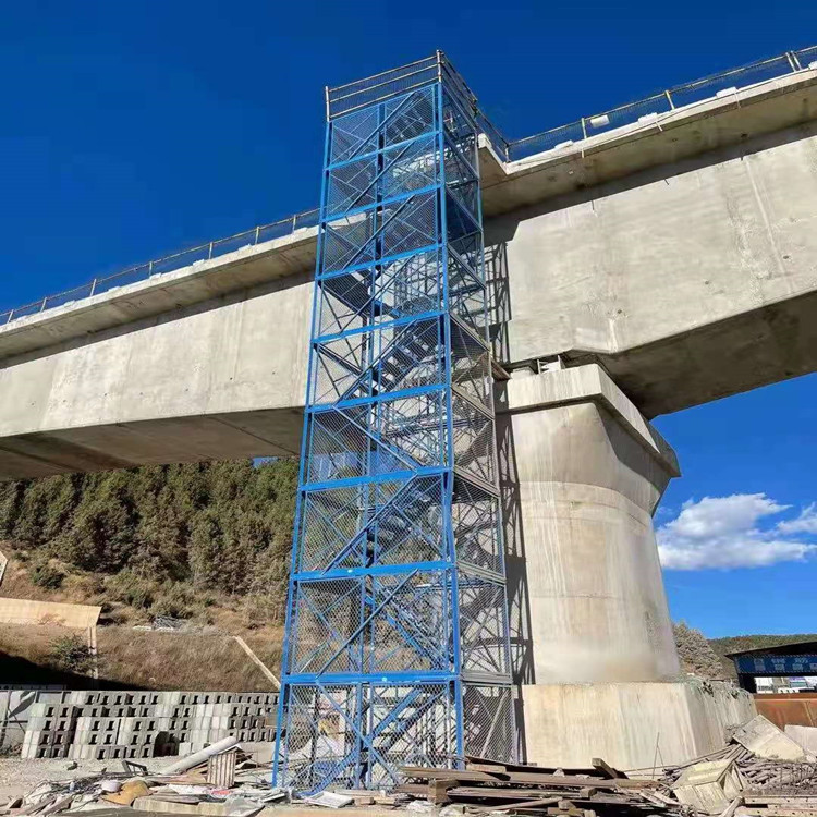 爬梯安全梯笼 基坑防护直爬梯 箱体组合式梯笼 高铁隧道高空爬梯