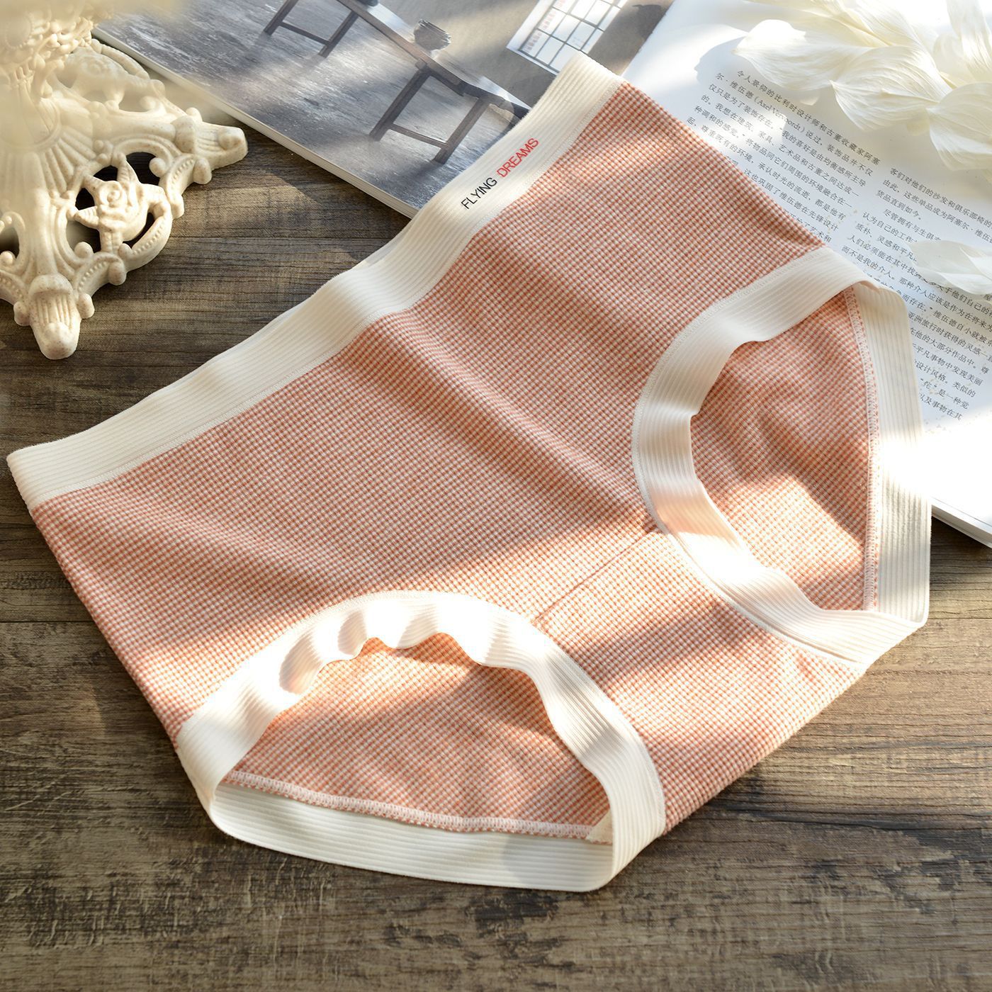 Women's Cotton Underwear Pure Cotton Comfortable Women's Cotton Girls' Mid-High Waist Traceless Ventilation Belly Contracting Large Size Girly Style