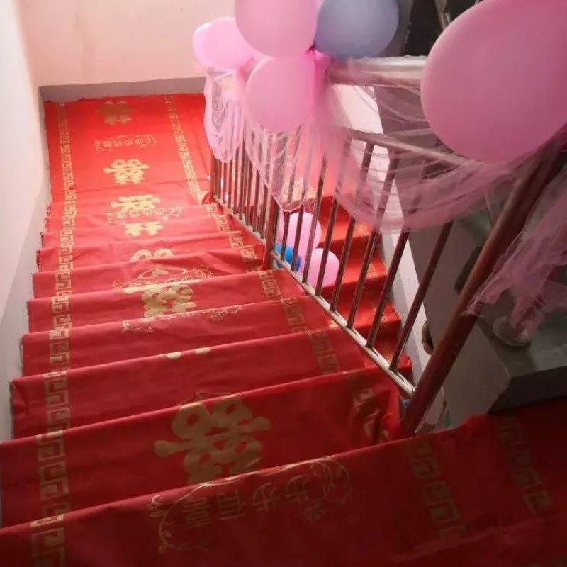 一次性结婚地毯婚庆婚礼红地毯开业庆典布置加厚防滑喜字大红外贸