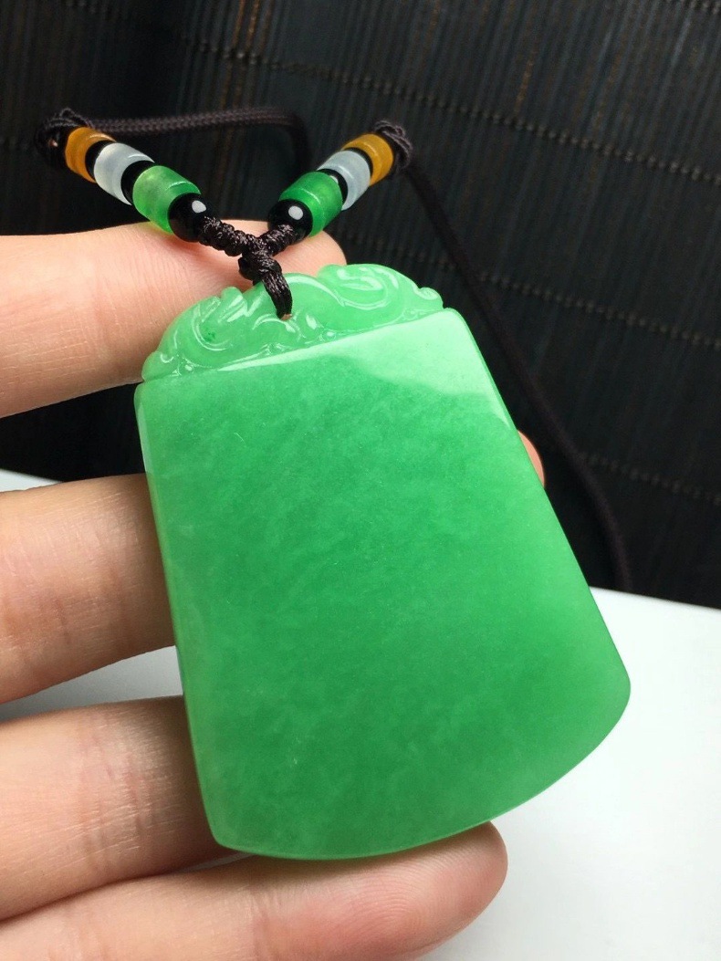 缅甸翡翠a货挂件满绿糯冰种平安无事牌男女款玉坠吊坠包邮带证书