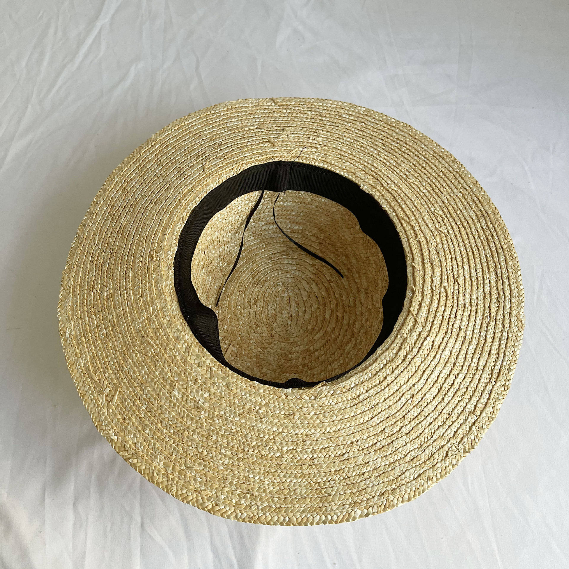 网红帽子女时尚宽织带麦秆平顶草帽夏季海边沙滩礼帽防晒太阳帽