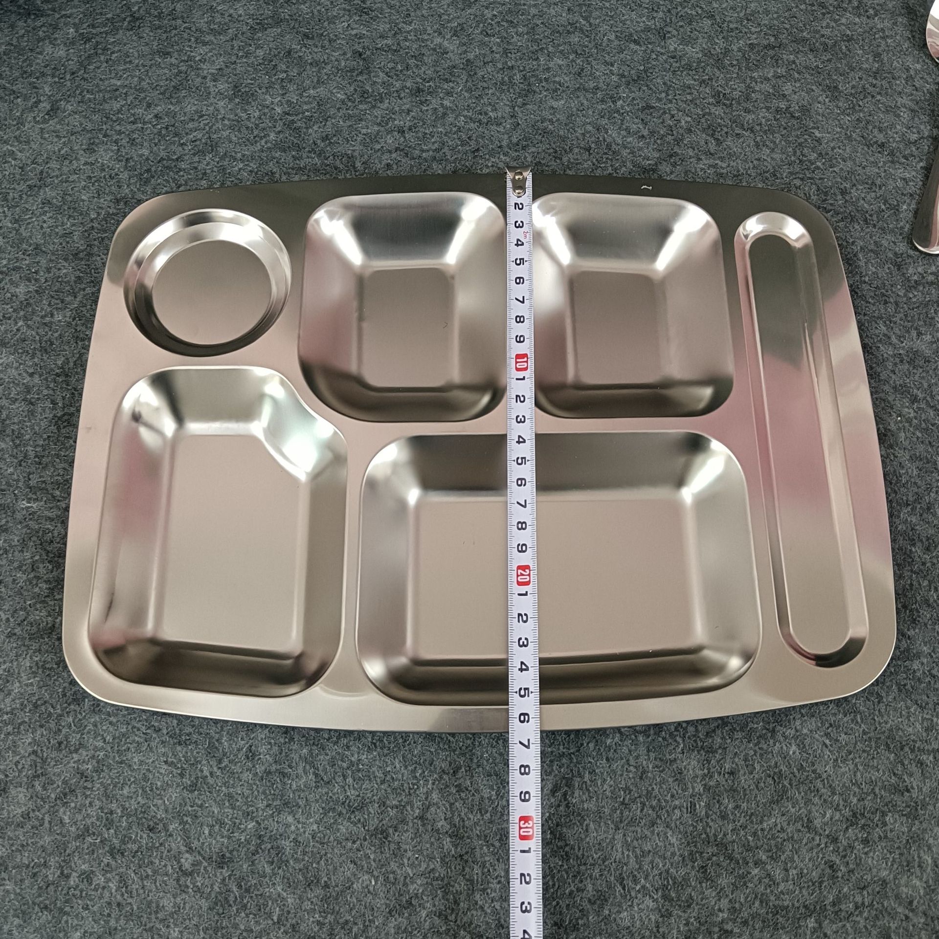 304不锈钢餐盘加厚分格餐盒员工学校食堂 易清洗工厂直销