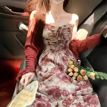 法式长裙2024年夏季新款日系气质收腰连衣裙复古玫瑰花碎花吊带裙