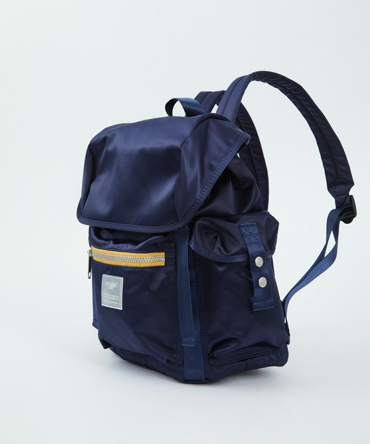 日本乐天双肩包商务通勤电脑包学生书包日系尼龙翻盖男女旅行背包