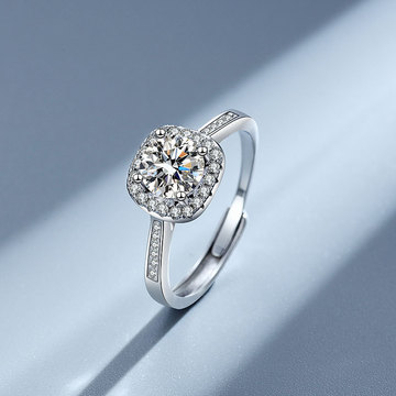 gra莫桑石戒指 1克拉公主方包925纯银镀白金d色女戒 现货批发代发