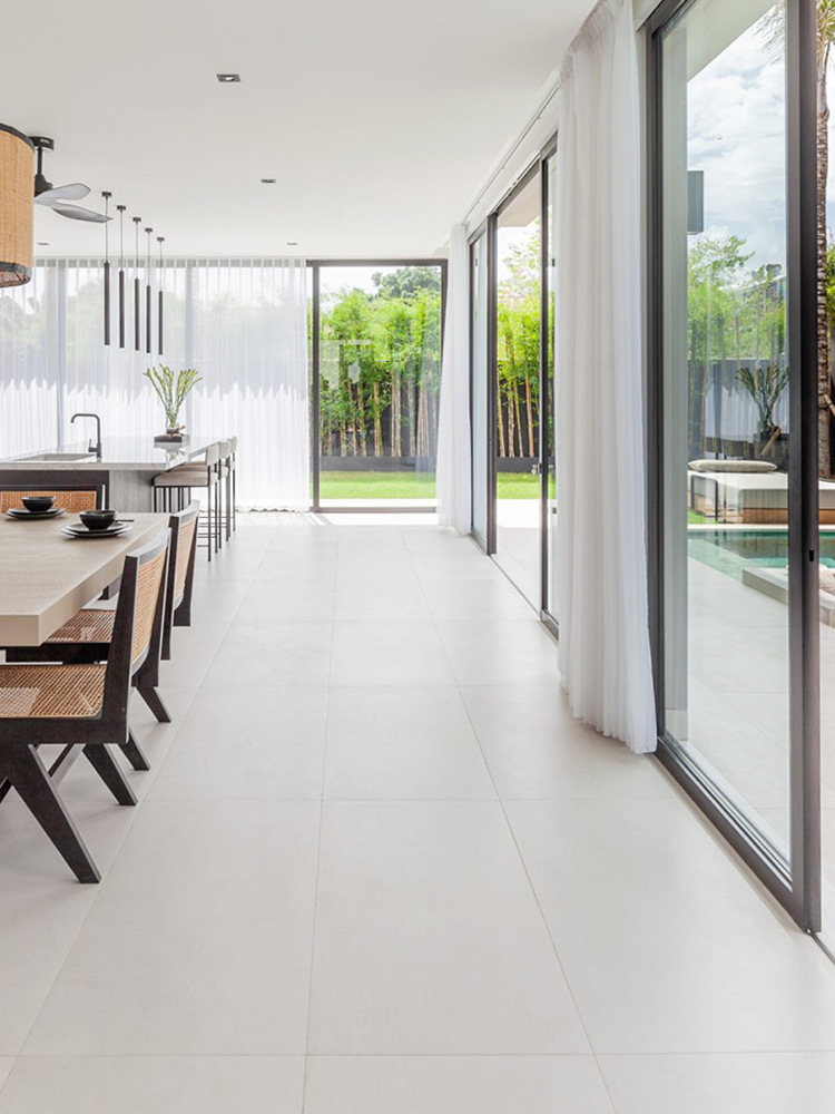 侘寂风奶白色客厅别墅大堂地砖卫生间微水泥瓷砖900×1800地板砖