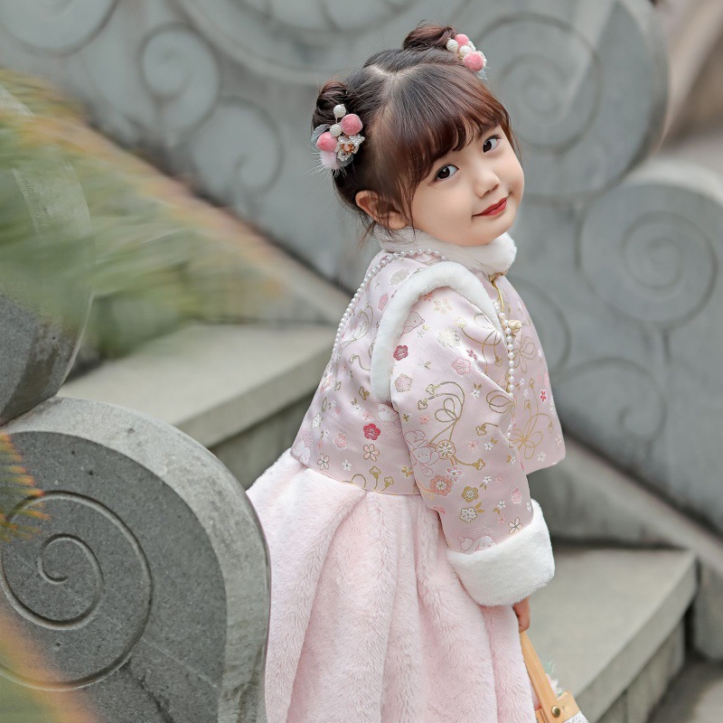 兔年汉服儿童女冬2023年新款马甲风古装拜年服女童唐装冬季款跨境
