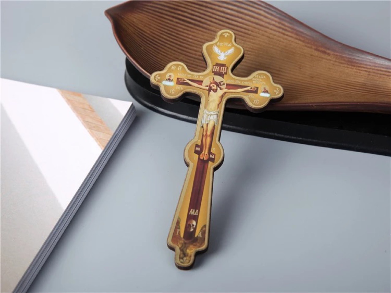 天主教划十字动作图图片