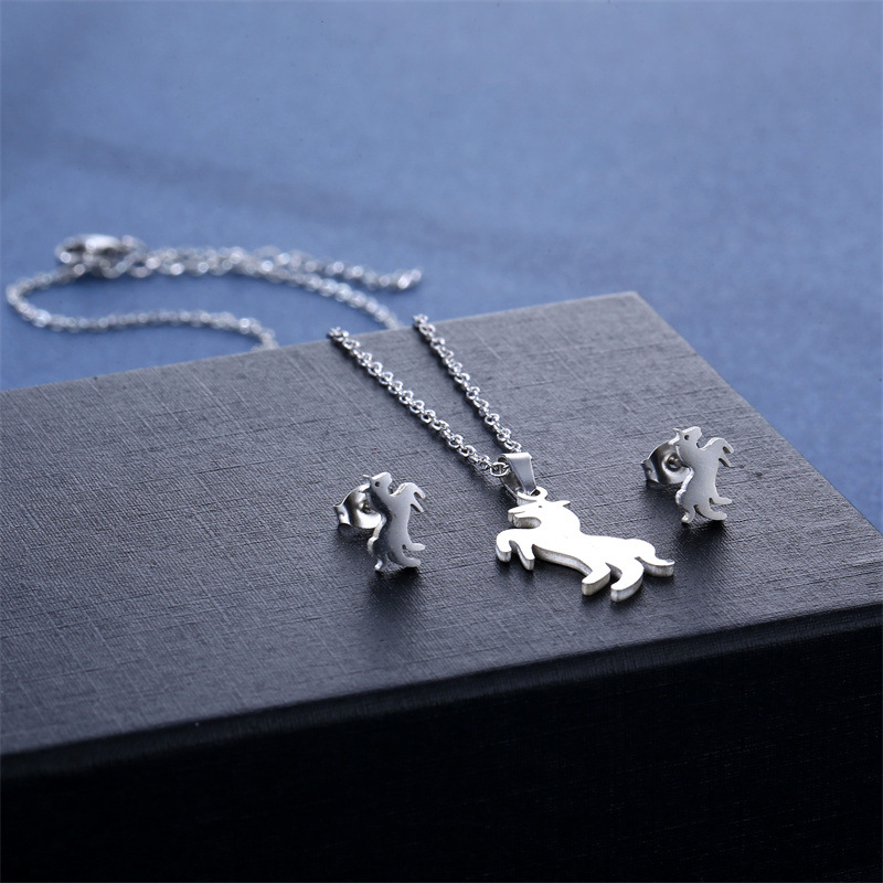 Cross-Border New Amazon Cross-Border Necklace and Earring Suit European and American Glossy Animal Pony Pendant Ornaments Wholesale