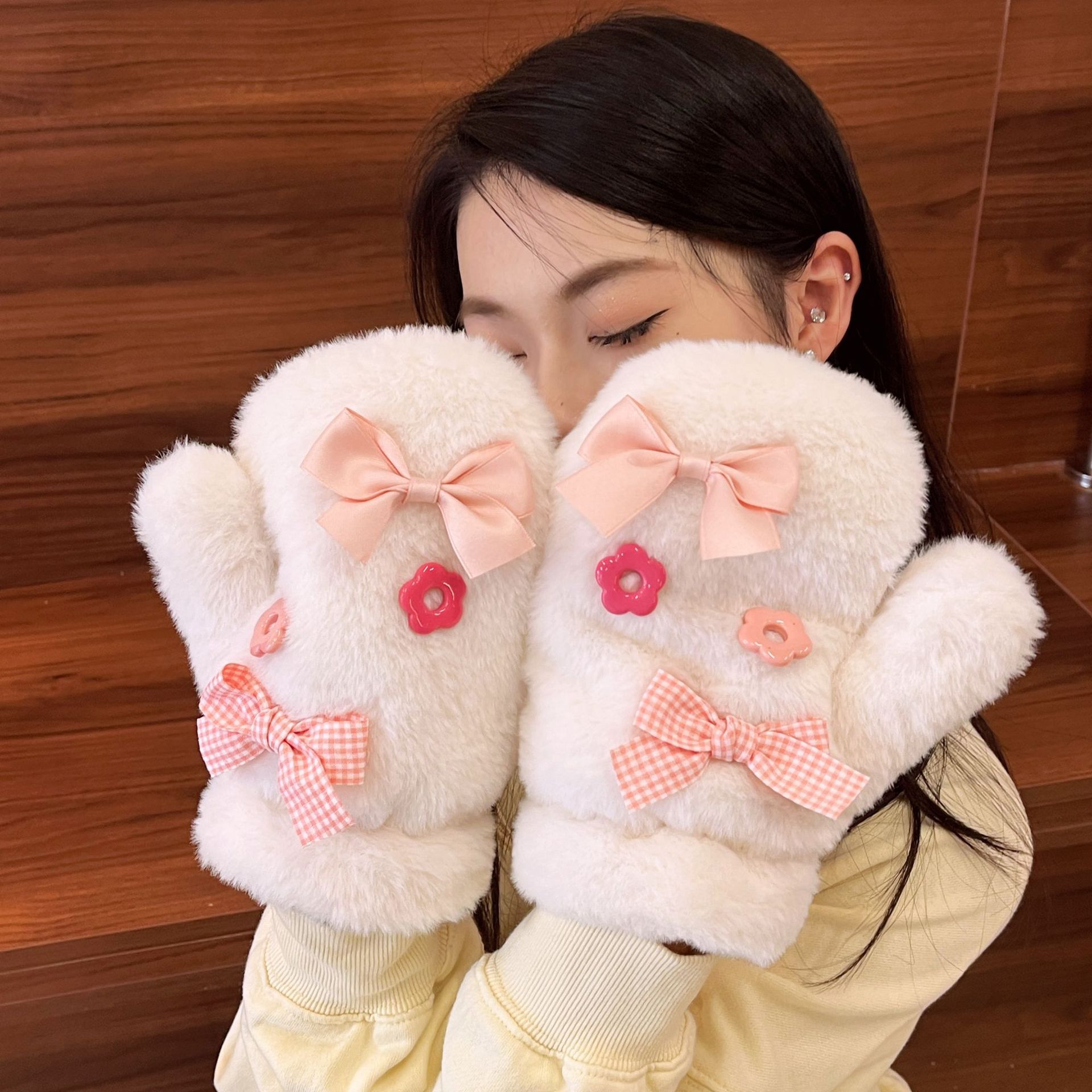Winter Plush Gloves Women's Cute Korean-Style Finger Padded Heating Halter Student Winter Warm Gloves Riding