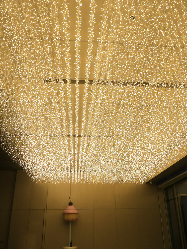 led小彩灯闪灯串灯满天星星冰条灯瀑布灯户外防水挂灯装饰布置