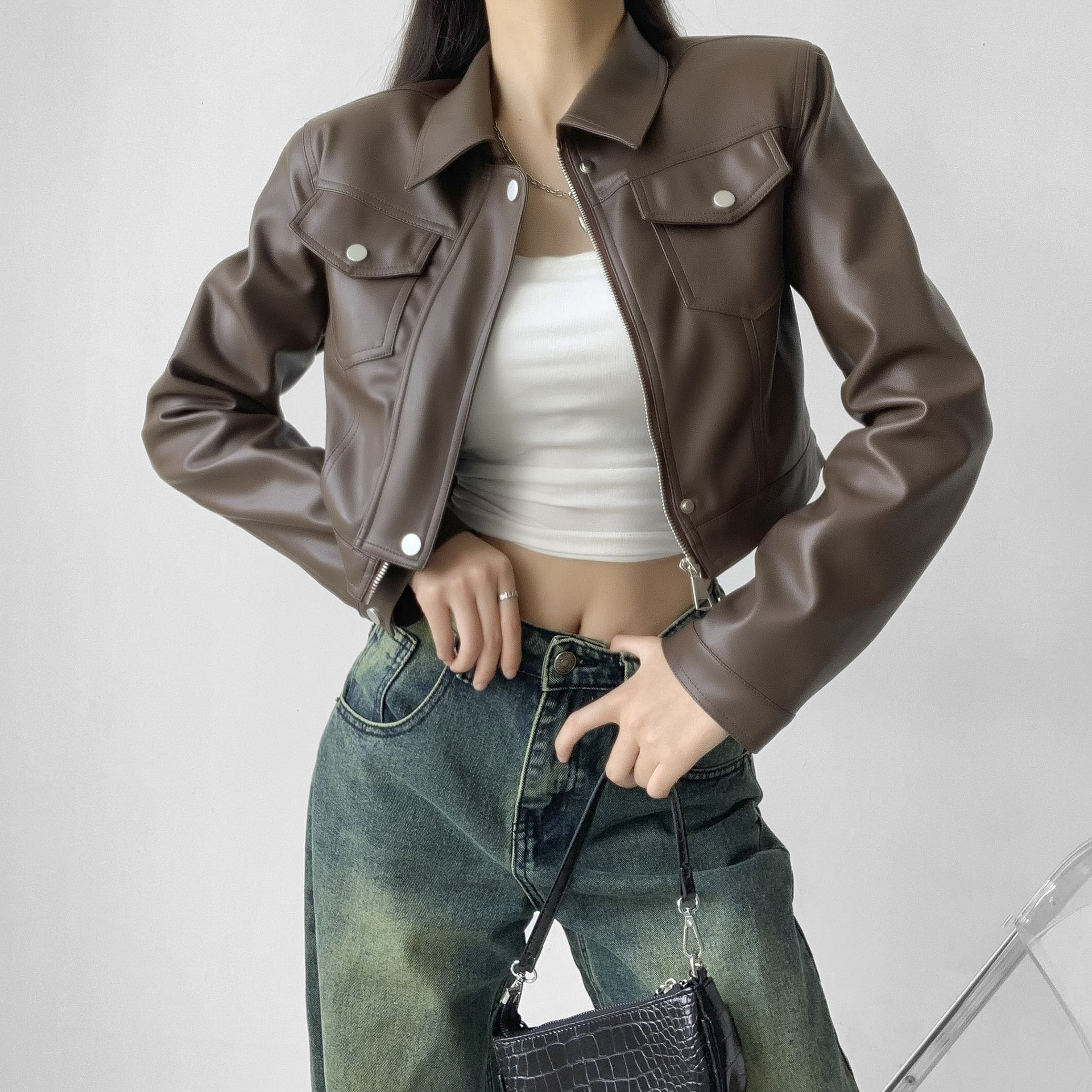 2023秋季新款美式复古短款皮衣外套女酷飒个性翻领机车夹克上衣