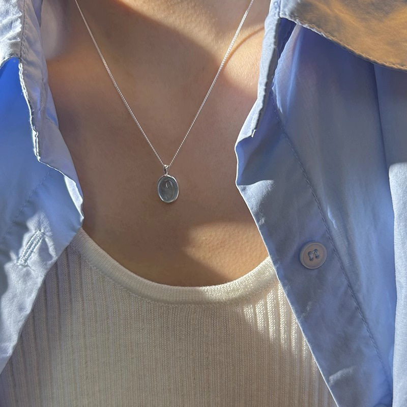 Aquamarine Moonstone Necklace for Women Special-Interest Design High-Grade Oval Pendant Affordable Luxury Fashion Snake Bones Chain New Fashion