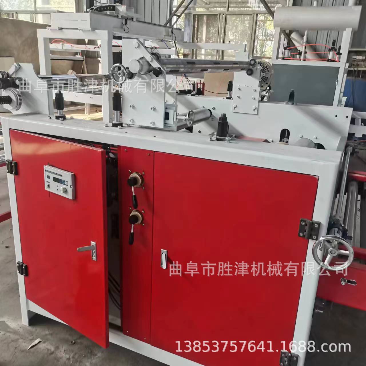 贴面机 pur高光板热熔胶贴合机 胜津机械pur热胶贴纸机多少钱