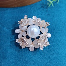 Brooch新款立体花朵胸针女精致时尚防走光扣西服裙子开衫衣领配饰