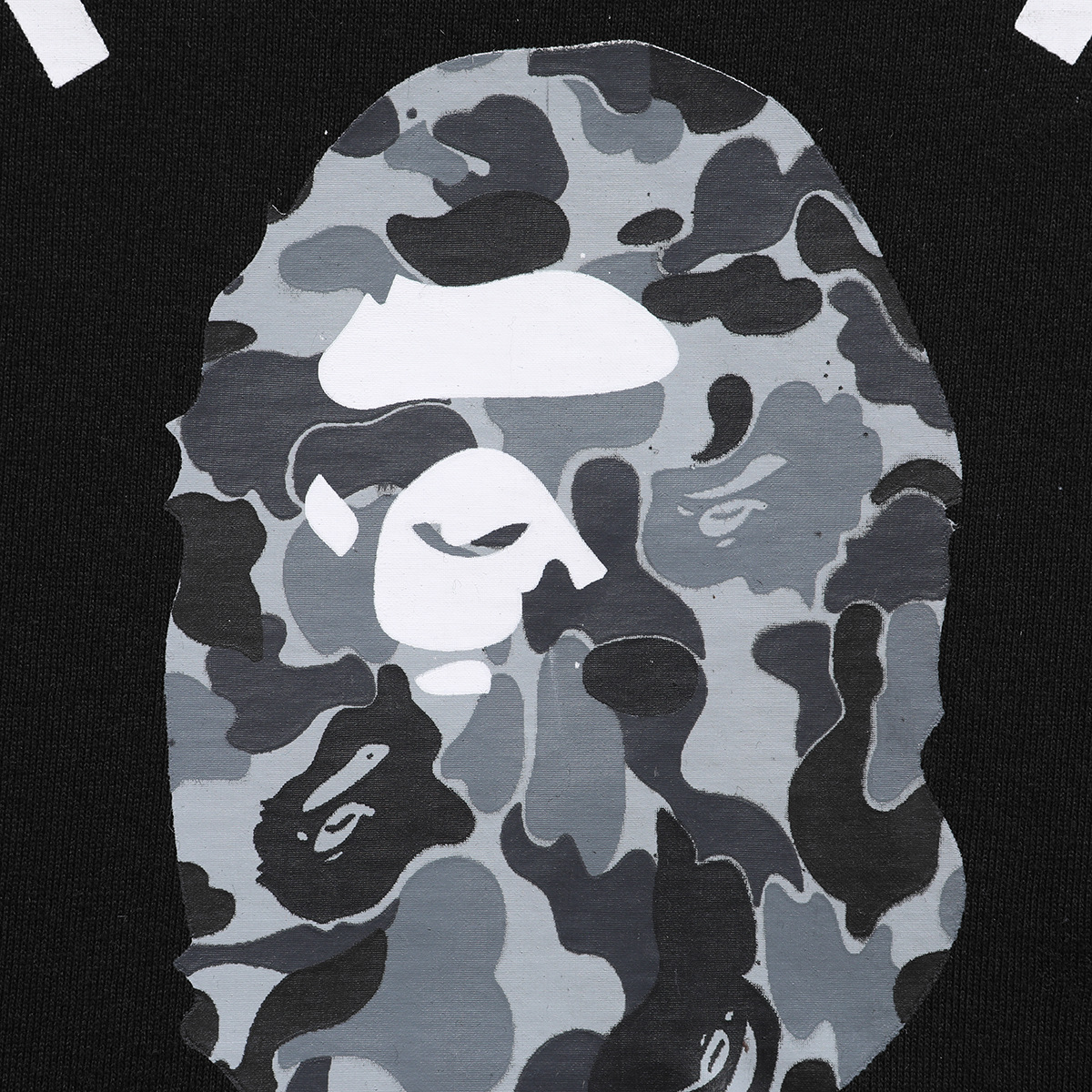 bape猿人头联名迷彩小猿人头印花体恤