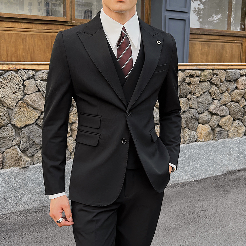 男士两粒扣结婚新郎礼服休闲正装西服套装三件套 双口袋商务西装